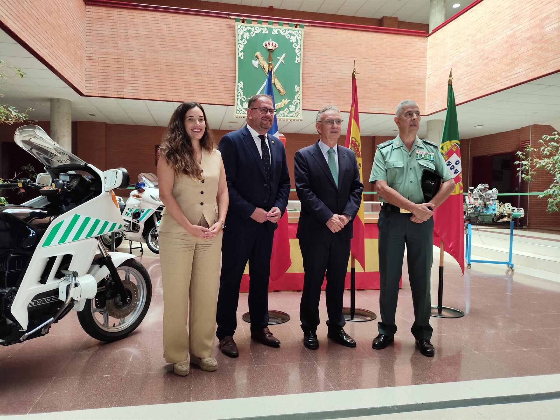 La Guardia Civil celebrará los actos del Pilar en Mérida y celebrará un desfile militar con 500 efectivos y vehículos La Guardia Civil celebrará los actos del Pilar en Mérida y celebrará un desfile militar con 500 efectivos y vehículos