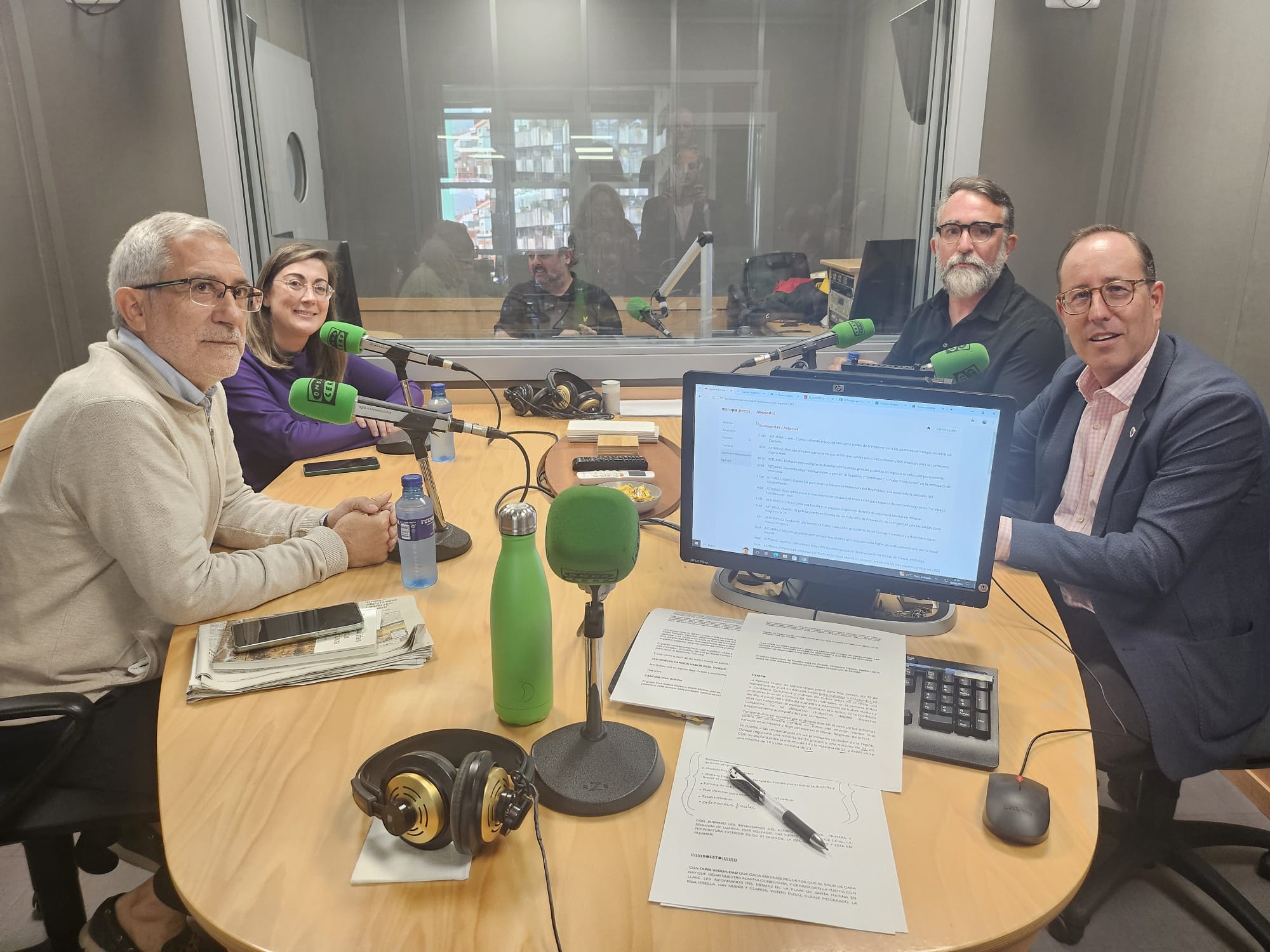 Tertulia con nuestros representantes en el Ayuntamiento Tertulia con nuestros representantes en el Ayuntamiento