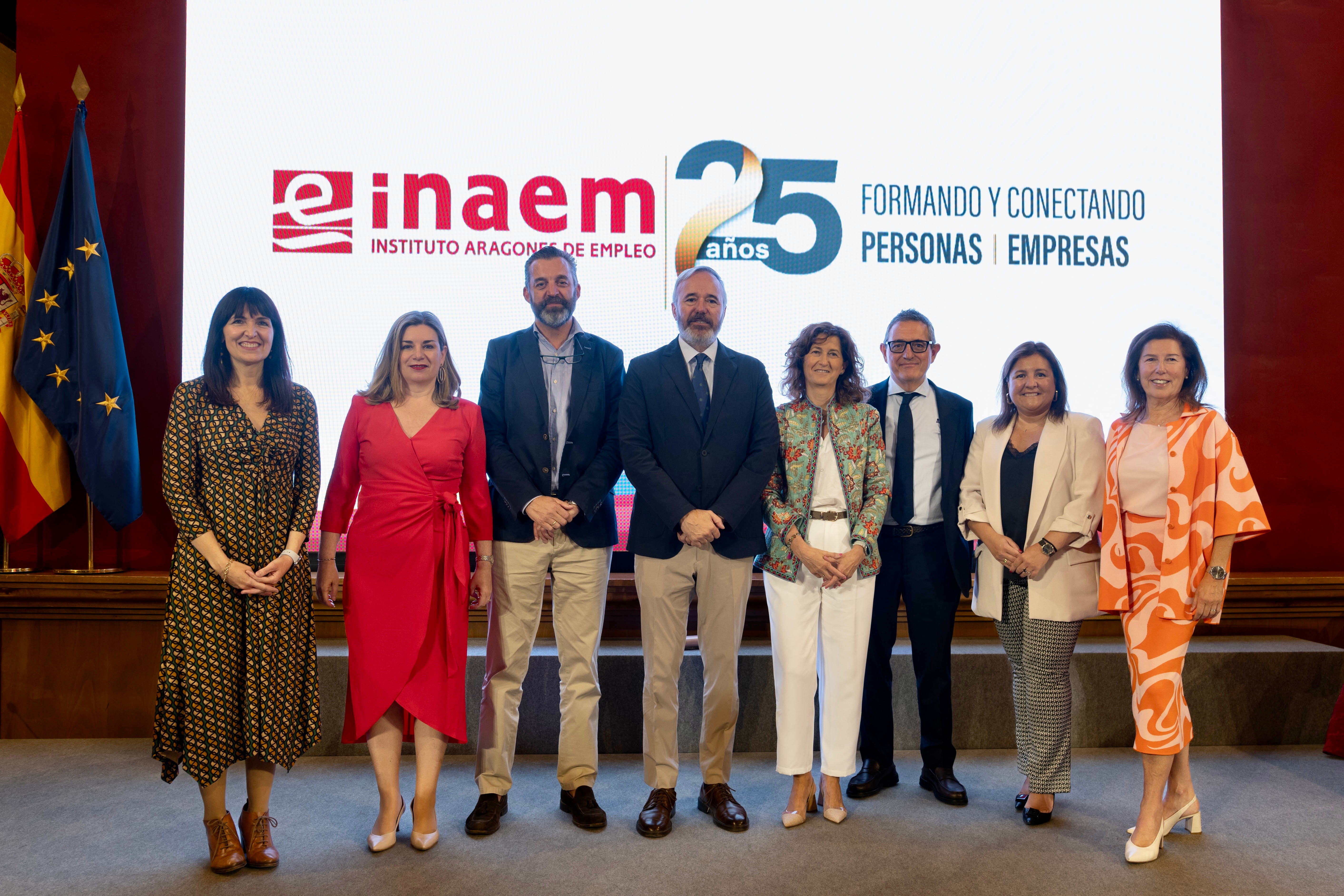 Aragón invertirá 13 millones de euros en un plan de formación tecnológica Aragón invertirá 13 millones de euros en un plan de formación tecnológica