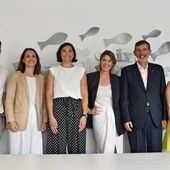 Caixa Popular i EVAP estableixen una aliança estratègica per a impulsar la igualtat de gènere en l'àmbit empresarial valencià Caixa Popular i EVAP estableixen una aliança estratègica per a impulsar la igualtat de gènere en l'àmbit empresarial valencià