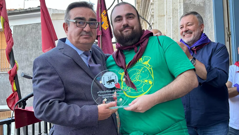 Chema de la Cruz, a la izquierda Chema de la Cruz, a la izquierda