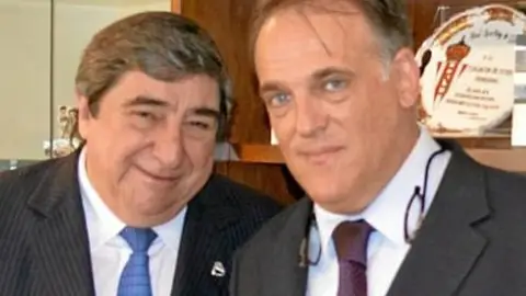 Augusto César Lendoiro y Javier Tebas Tras el nombramiento de Lendoiro como embajador de La Liga.