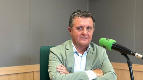 Aurelio V&aacute;zquez, director general de Summum Hotel Group, en los estudios de Onda Cero Illes Balears