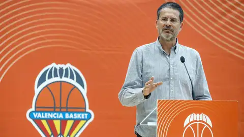 El entrenador del Valencia Basket, Pedro Martínez. El entrenador del Valencia Basket, Pedro Martínez.