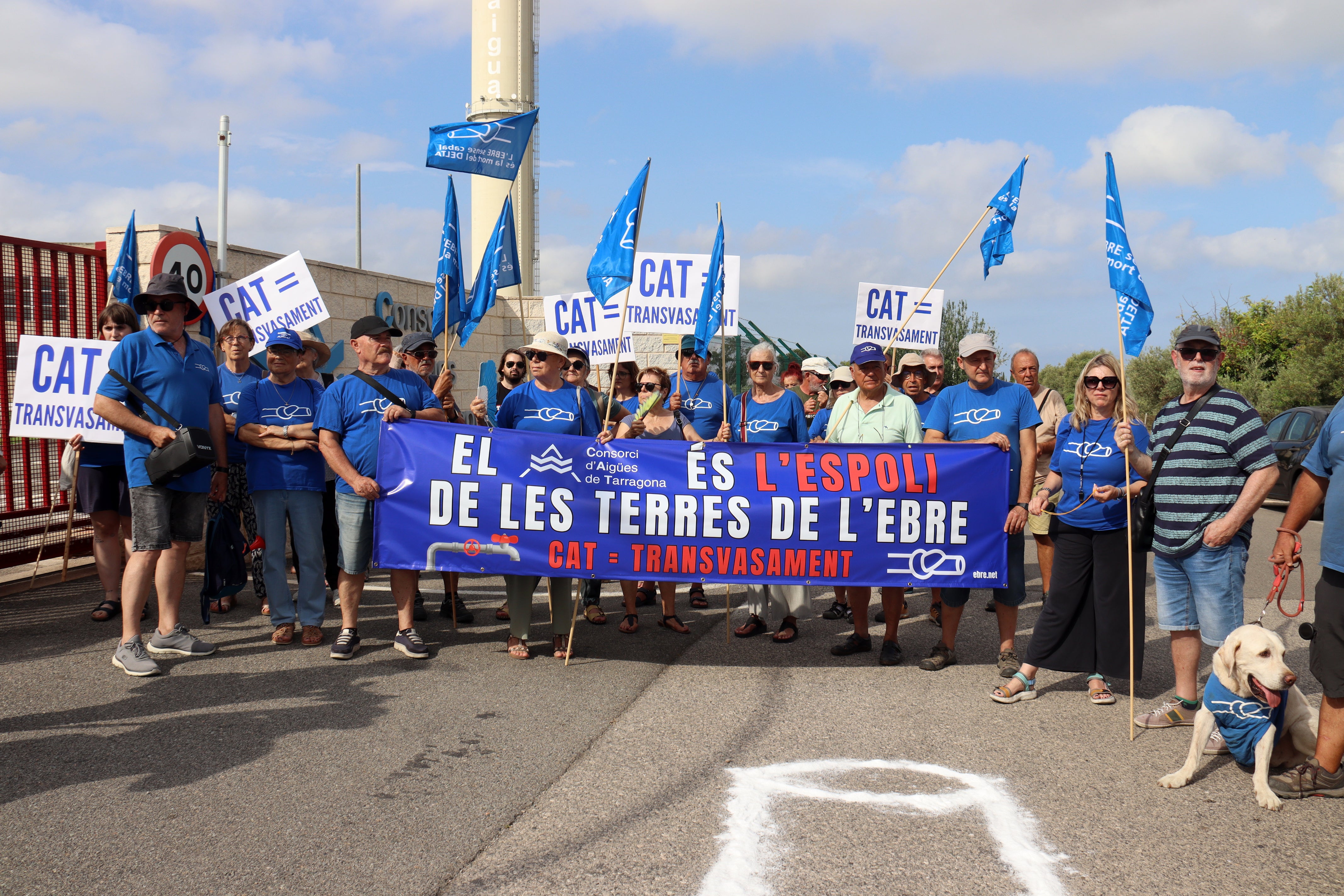 La Plataforma en Defensa de l’Ebre alerta de l’augment de demanda d’aigua del riu La Plataforma en Defensa de l’Ebre alerta de l’augment de demanda d’aigua del riu