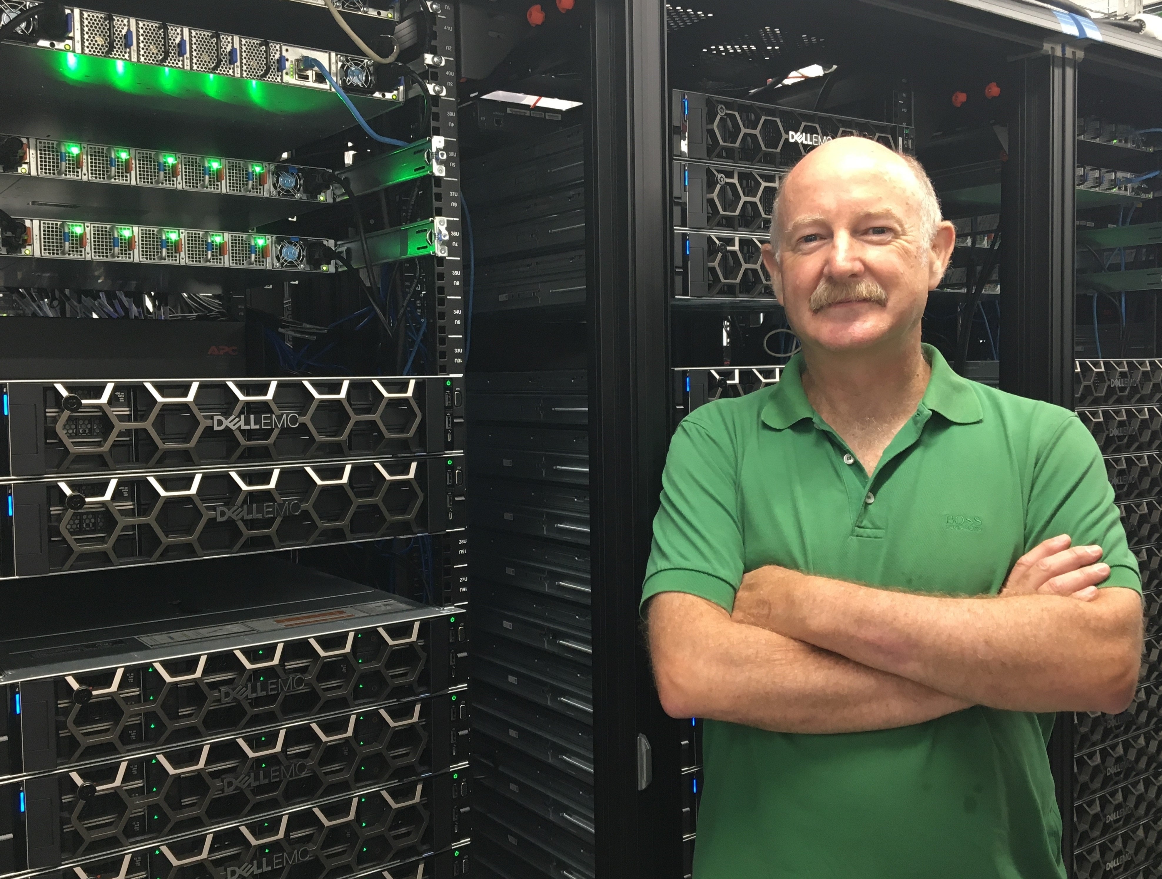 Rafael Yuste: "Tenía la obligación de devolver a España lo que me dio" Rafael Yuste: "Tenía la obligación de devolver a España lo que me dio"