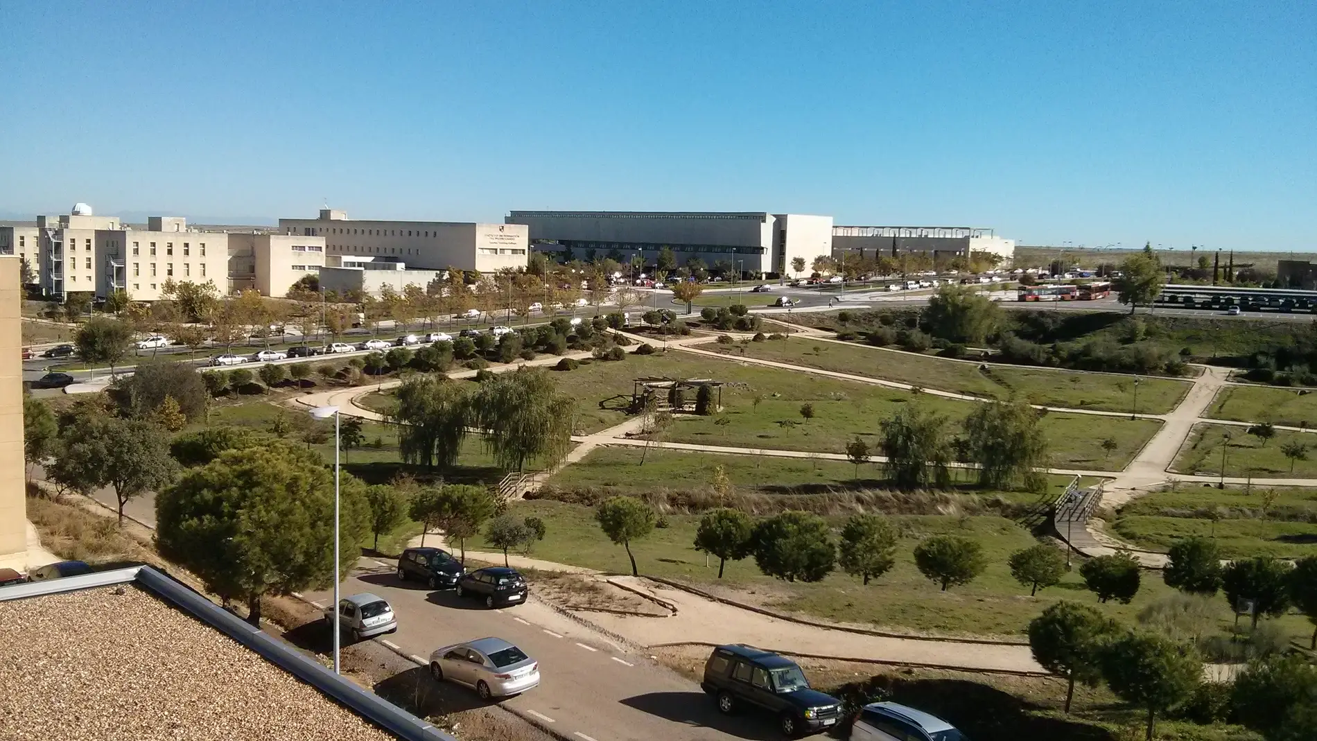 Más de la mitad de la comunidad universitaria de Cáceres se desplaza en transporte público hasta el campus Más de la mitad de la comunidad universitaria de Cáceres se desplaza en transporte público hasta el campus