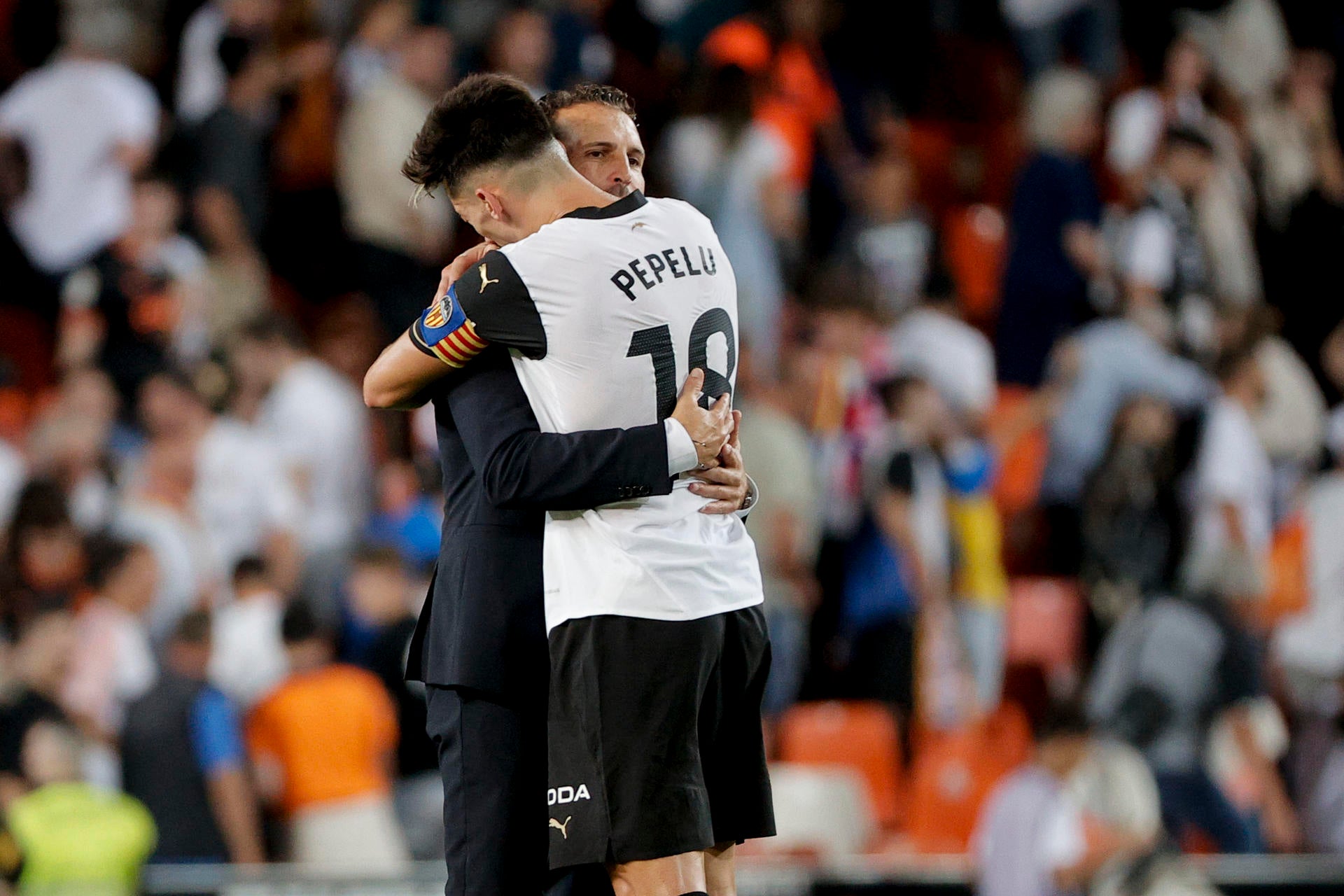 El Valencia acaba con su segunda peor racha en Liga y gana en Mestalla seis meses después El Valencia acaba con su segunda peor racha en Liga y gana en Mestalla seis meses después