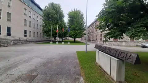 Audiencia de Cantabria - Complejo Judicial Las Salesas Audiencia de Cantabria - Complejo Judicial Las Salesas