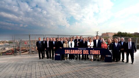 L&iacute;deres empresariales en el encuentro que han mantenido este lunes