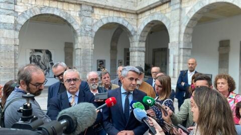 Pedro Hernando y Pablo Zuloaga hablan sobre la derogaci&oacute;n de la Ley de Memoria Hist&oacute;rica de Cantabria