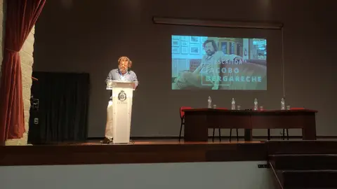 Jacobo Bergareche Obradoiro de poesía impartido polo escritor Jacobo Bergareche na cárcere de A Lama en Pontevedra