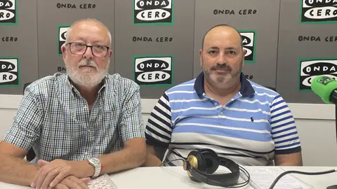 Vicent Sivera y Arturo Hermosilla son miembros de Foto Cine la Vila. Vicent Sivera y Arturo Hermosilla son miembros de Foto Cine la Vila.