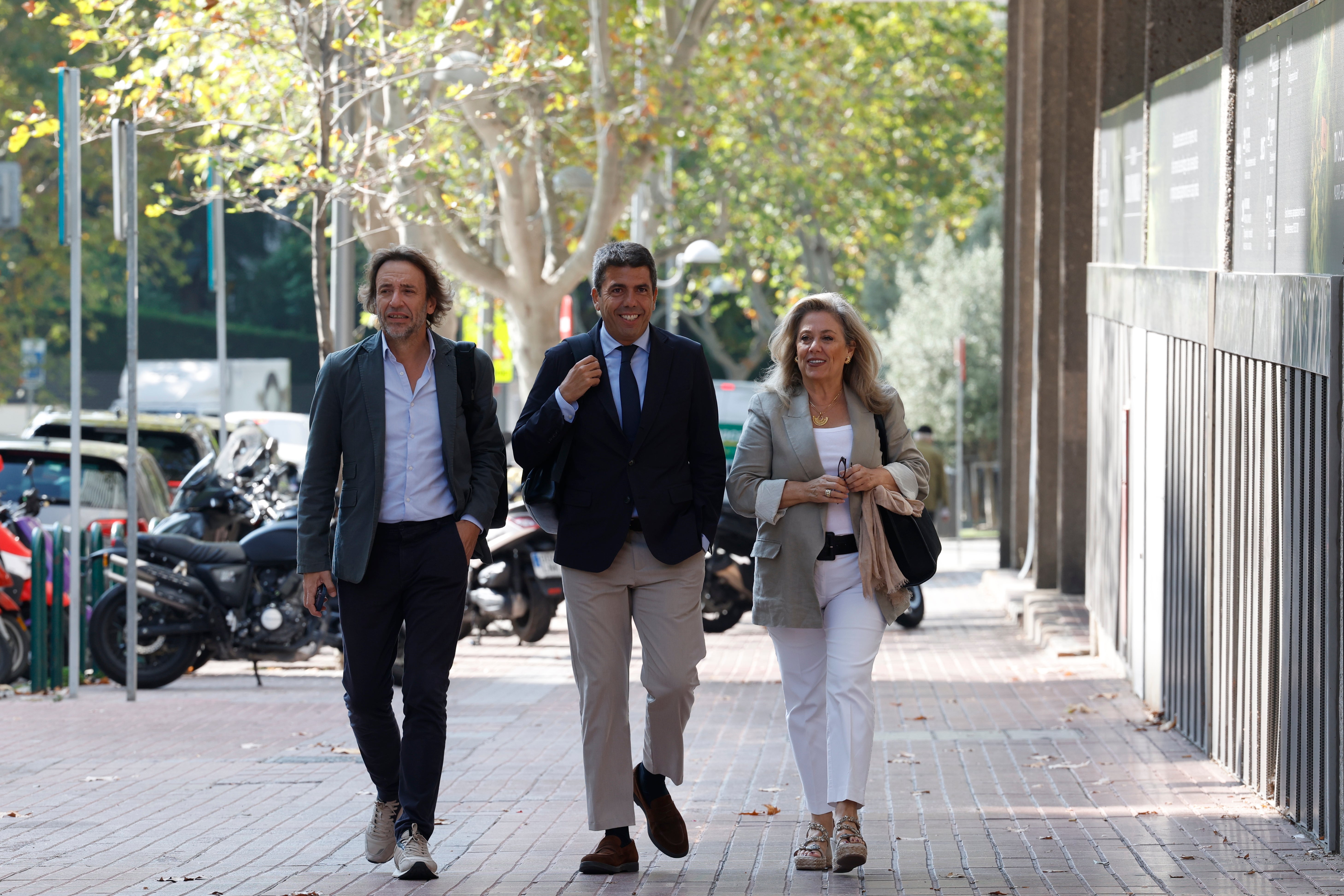 Mazón, a favor de movilizarse "donde haga falta" en contra del "cupo catalán" Mazón, a favor de movilizarse "donde haga falta" en contra del "cupo catalán"