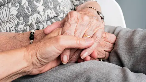 Asociación de Familiares y Amigos de Personas con Alzheimer y otras Dependencias de La Solana Asociación de Familiares y Amigos de Personas con Alzheimer y otras Dependencias de La Solana