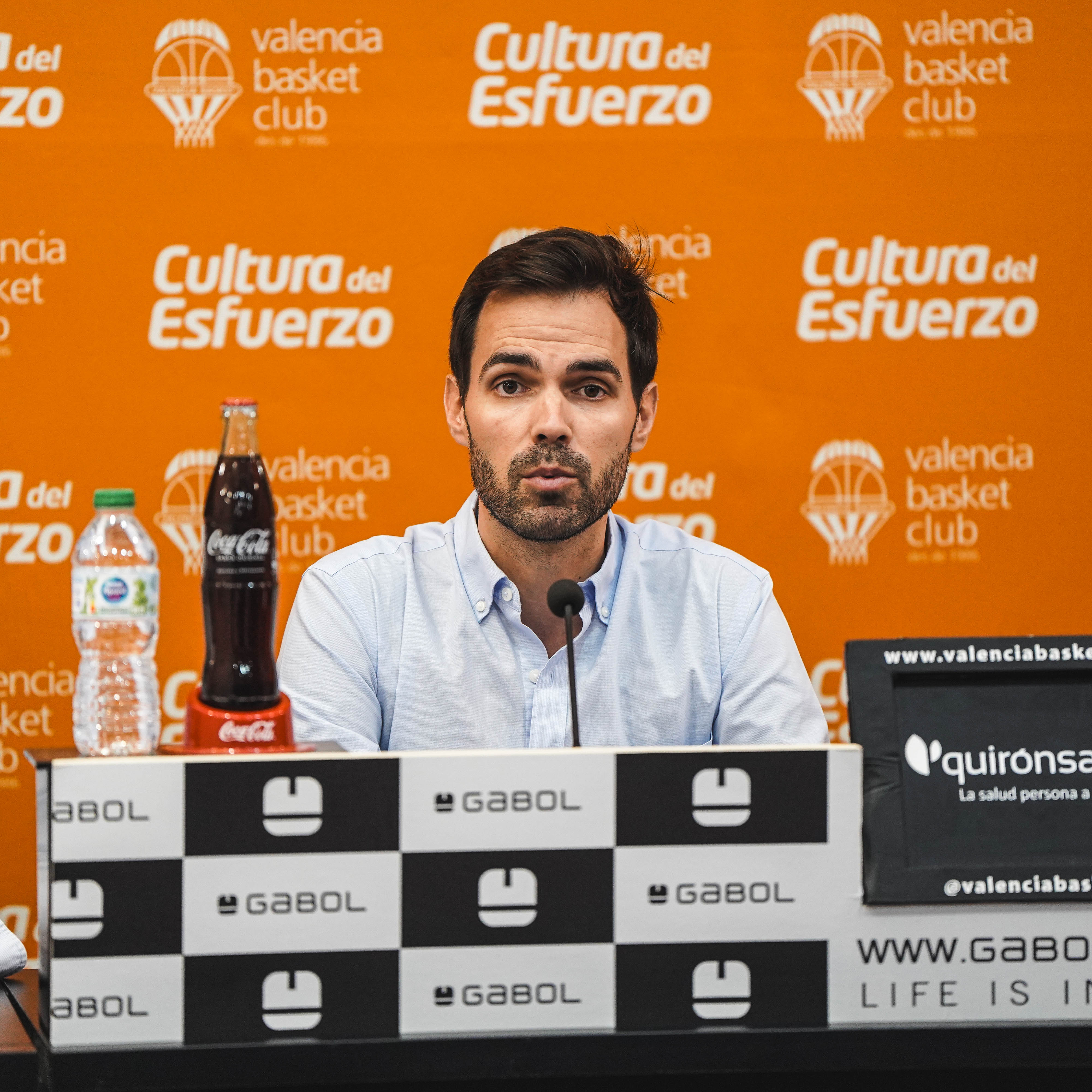 Enric Carbonell: "El objetivo es tener estabilidad en Euroliga, la incertidumbre año tras año es un problema" Enric Carbonell: "El objetivo es tener estabilidad en Euroliga, la incertidumbre año tras año es un problema"
