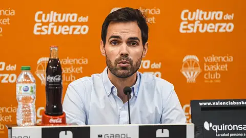 Enric Carbonell: "El objetivo es tener estabilidad en Euroliga, la incertidumbre año tras año es un problema" Enric Carbonell: "El objetivo es tener estabilidad en Euroliga, la incertidumbre año tras año es un problema"