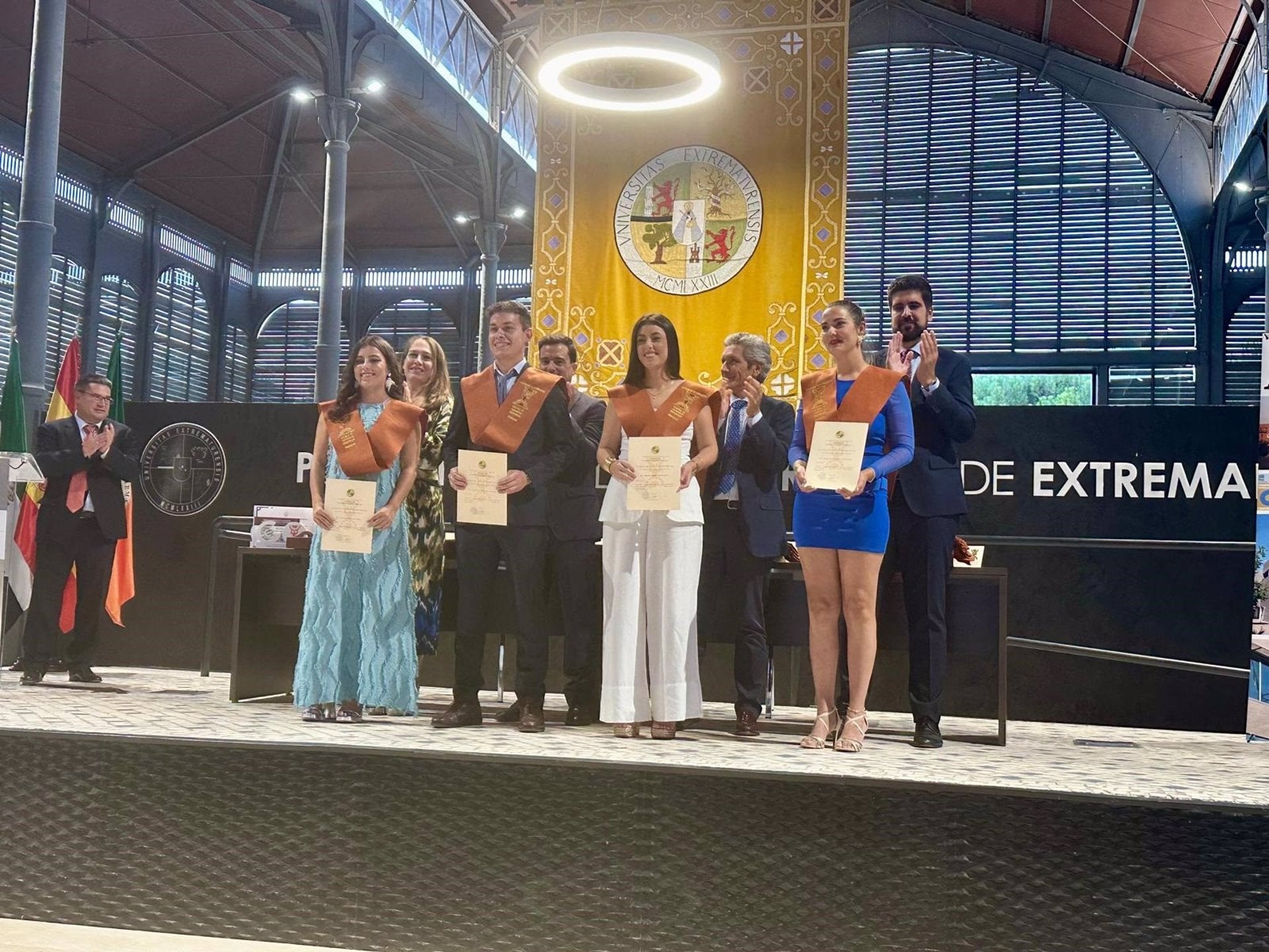 La Junta felicita a la nueva promoción de ingenieros industriales formados en la Universidad de Extremadura con "perfiles excelentes" La Junta felicita a la nueva promoción de ingenieros industriales formados en la Universidad de Extremadura con "perfiles excelentes"