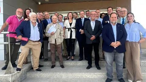 La Junta insiste en prolongar la vida útil de Almaraz durante la jornada 'La Sociedad Civil frente al cierre de la Central Nuclear' La Junta insiste en prolongar la vida útil de Almaraz durante la jornada 'La Sociedad Civil frente al cierre de la Central Nuclear'