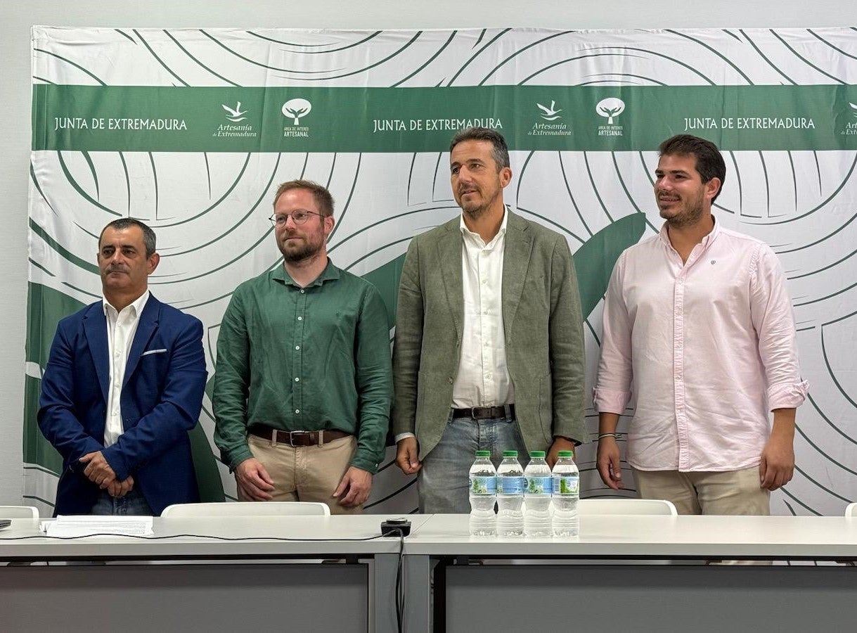 Salvatierra, Torrejoncillo y Llerena cuentan ya con vídeos promocionales promocionándose como municipios de interés artesanal Salvatierra, Torrejoncillo y Llerena cuentan ya con vídeos promocionales promocionándose como municipios de interés artesanal