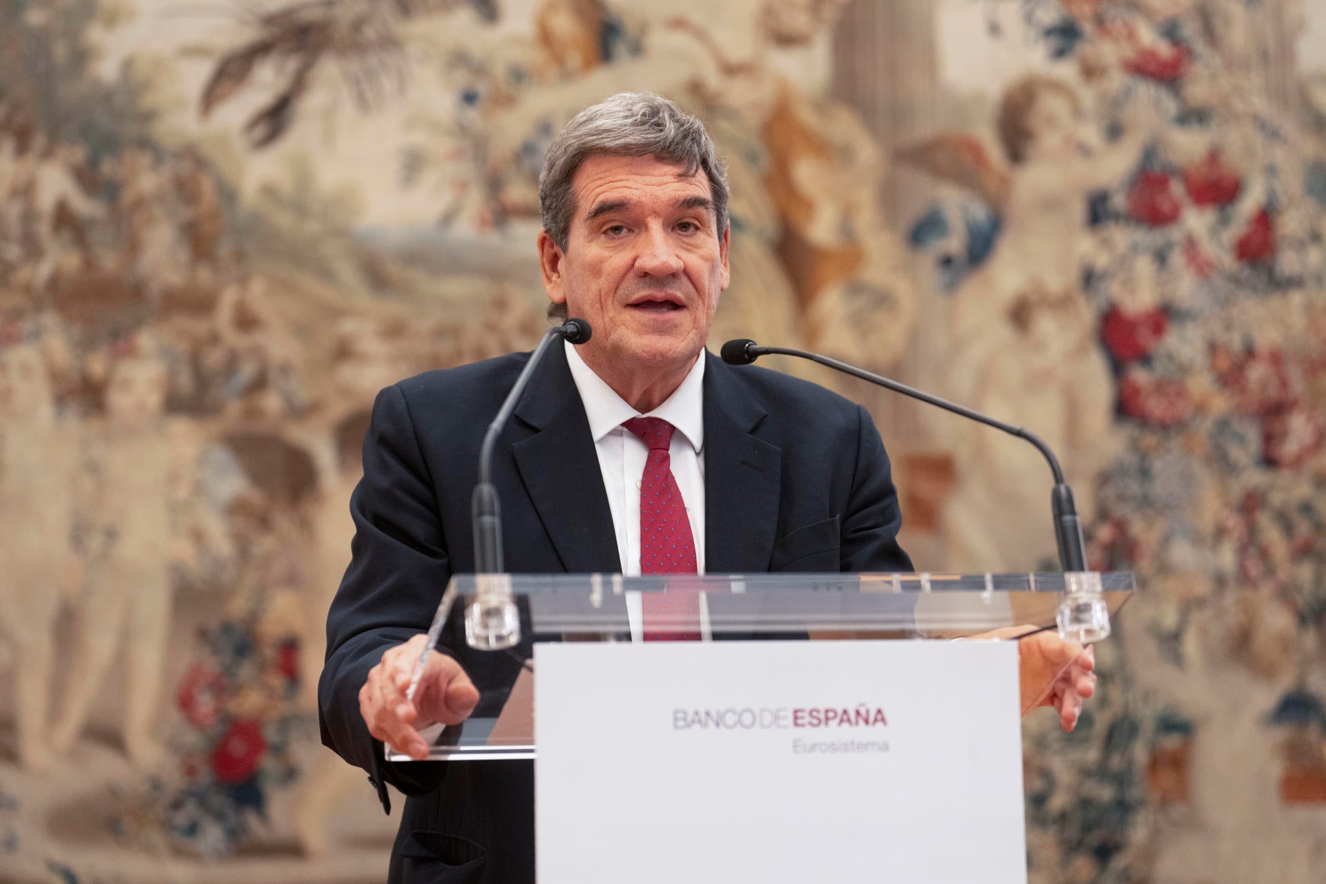 José Luis Escrivá promete independencia y transparencia en el Banco de España durante su mandato José Luis Escrivá promete independencia y transparencia en el Banco de España durante su mandato