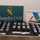 La policía intercepta, en el aeropuerto de Loiu, mas de 600 pastillas de viagra 