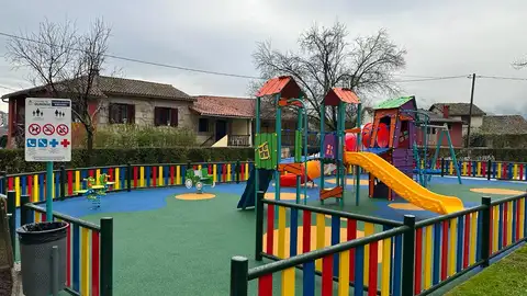 O PSOE cree que o peche de parques infantís de Ourense ás 22.00 é un toque de queda O PSOE cree que o peche de parques infantís de Ourense ás 22.00 é un toque de queda