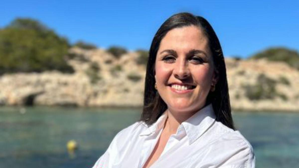 Carmen Rodríguez: “La temporada cada vez se alarga más en Sant Joan de Labritja gracias a un tipo de turismo que busca la Ibiza más auténtica” Carmen Rodríguez: “La temporada cada vez se alarga más en Sant Joan de Labritja gracias a un tipo de turismo que busca la Ibiza más auténtica”