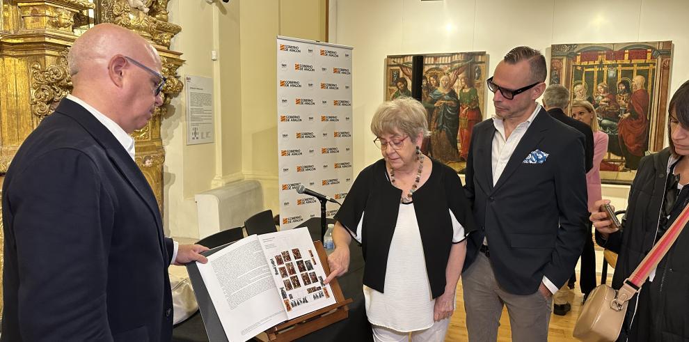 Un libro analiza al detalle las tablas del antiguo retablo de Sijena Un libro analiza al detalle las tablas del antiguo retablo de Sijena