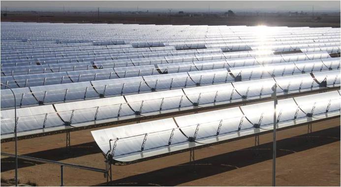 La plantilla de la Termosolar de Navalvillar de Pela se concentra este miércoles para pedir a la empresa cambios en política salarial La plantilla de la Termosolar de Navalvillar de Pela se concentra este miércoles para pedir a la empresa cambios en política salarial