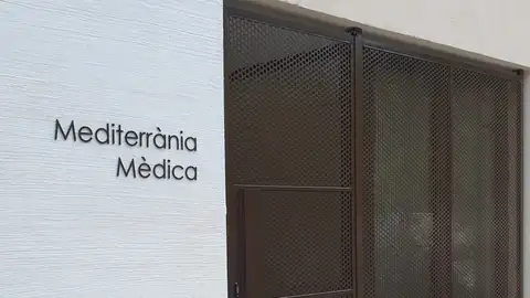 El obispado de Segorbe inicia una campaña de rezos "por la vida" frente a una clínica abortista de Castellón El obispado de Segorbe inicia una campaña de rezos "por la vida" frente a una clínica abortista de Castellón