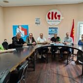 Representantes de CIG e UGT na presentación das mobilizacións