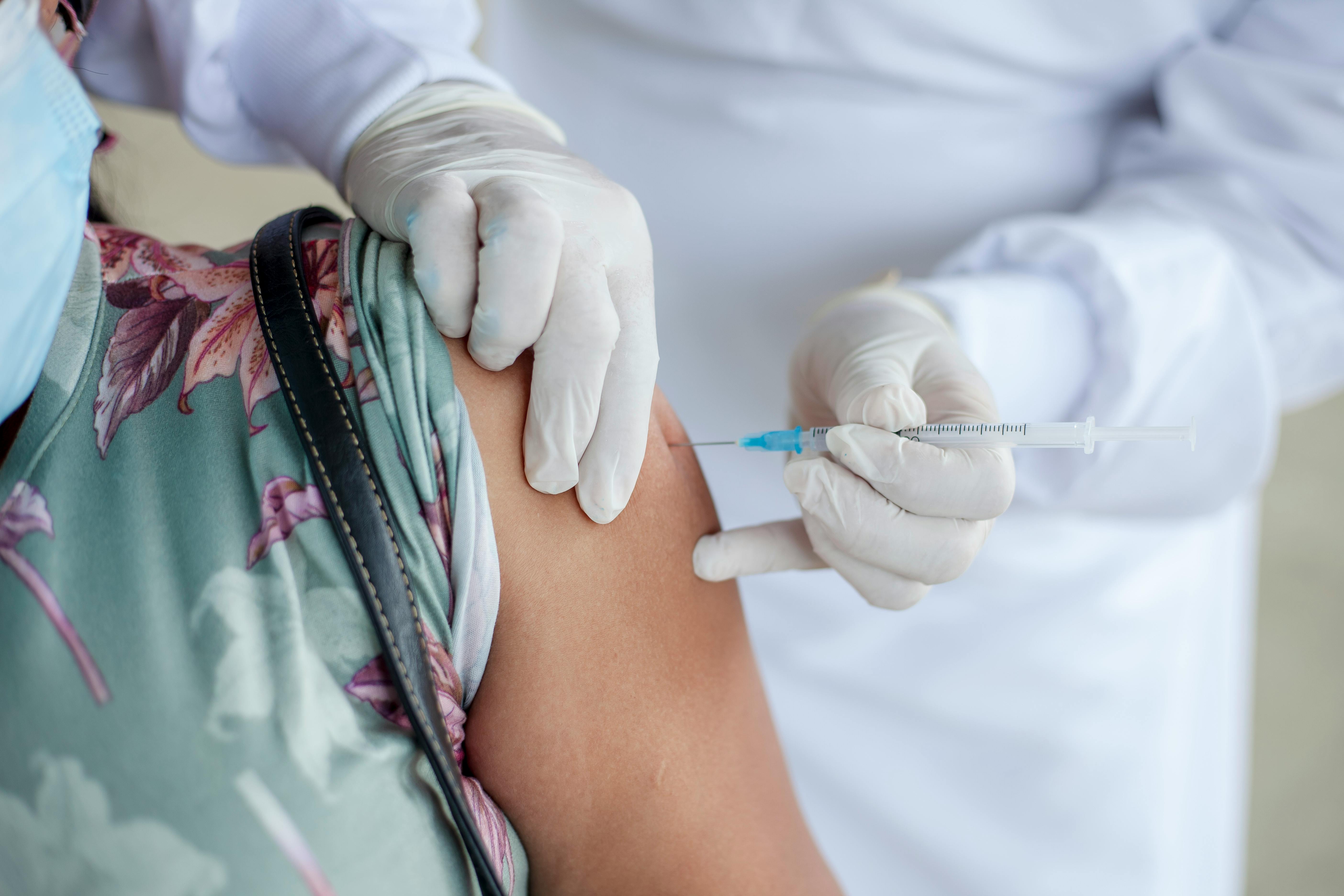 Llega la vacunación de la gripe en Madrid: cuándo pedir cita y quién tiene prioridad Llega la vacunación de la gripe en Madrid: cuándo pedir cita y quién tiene prioridad