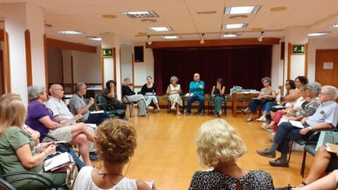 Mesa de Gent Gran Vilanova