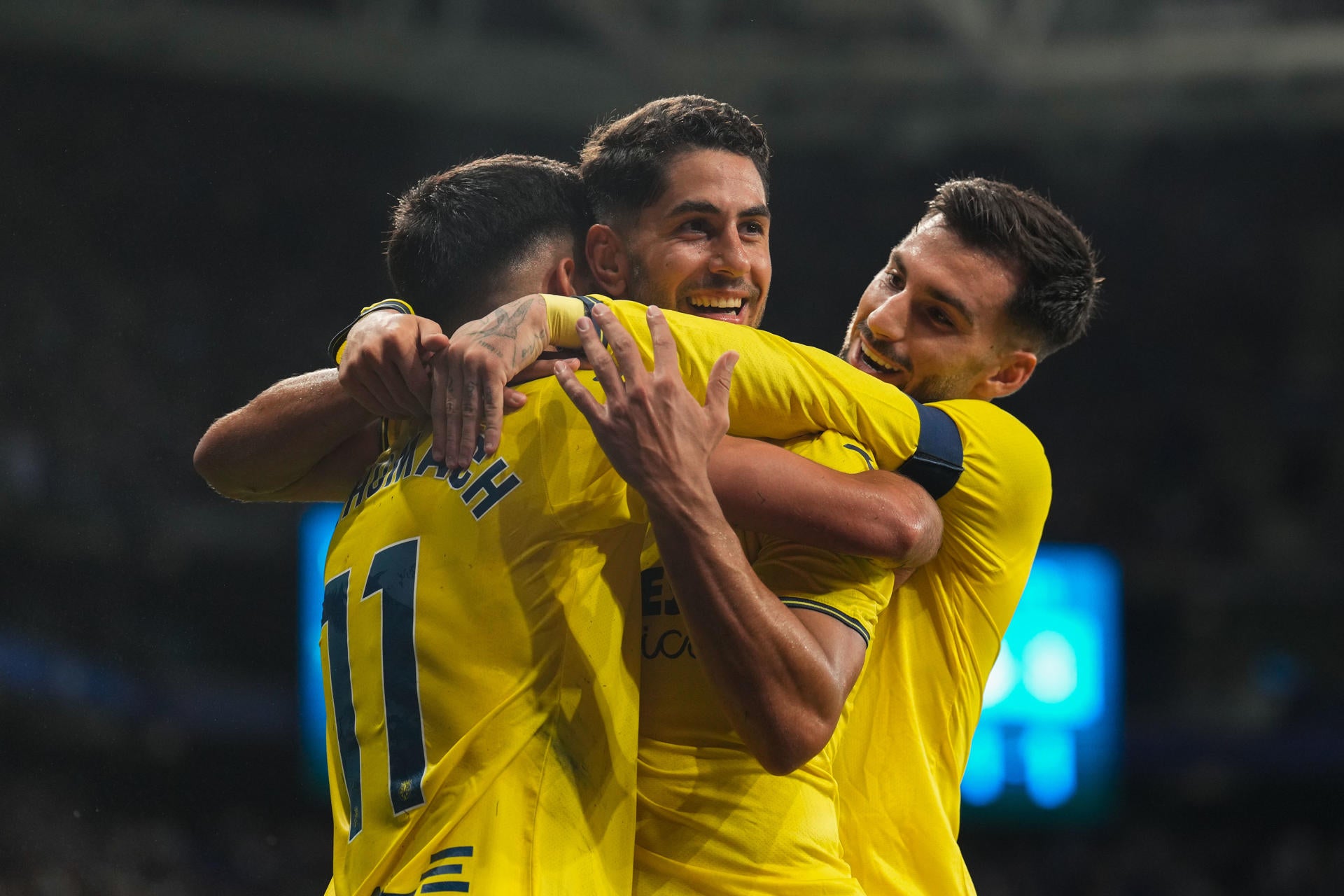 Ayoze alarga la racha y mete al Villarreal en Champions Ayoze alarga la racha y mete al Villarreal en Champions