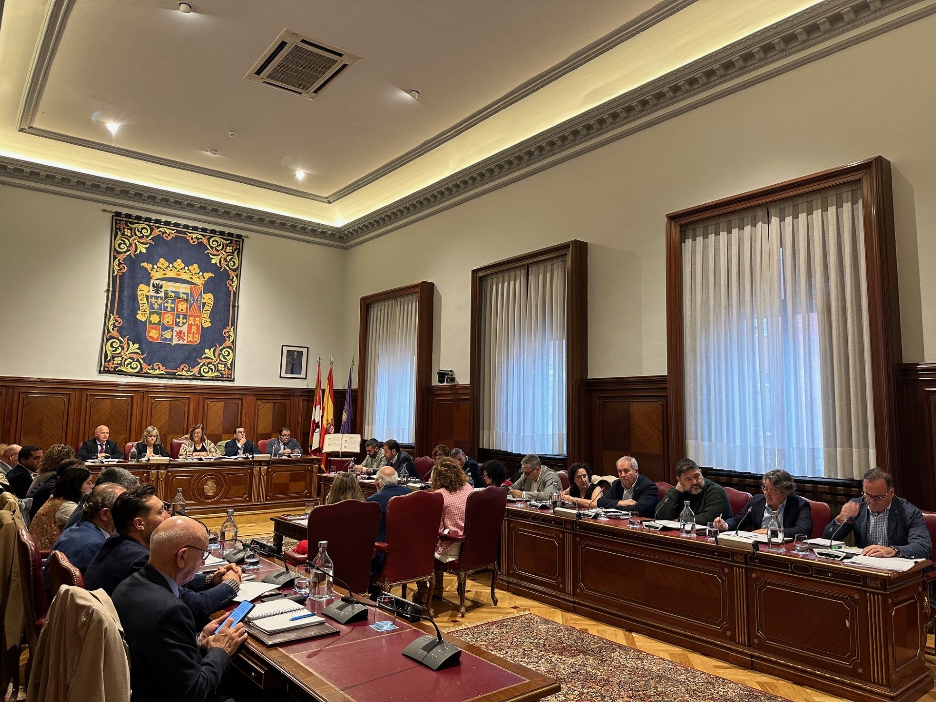 El PP en la Diputación exige al Gobierno de Sánchez un sistema de financiación justo basado en la igualdad y solidaridad territorial El PP en la Diputación exige al Gobierno de Sánchez un sistema de financiación justo basado en la igualdad y solidaridad territorial
