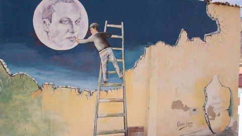 Orihuela vuelve a mancillar la memoria del poeta Miguel Hern&aacute;ndez. El comentario de Pepe Ruiz 