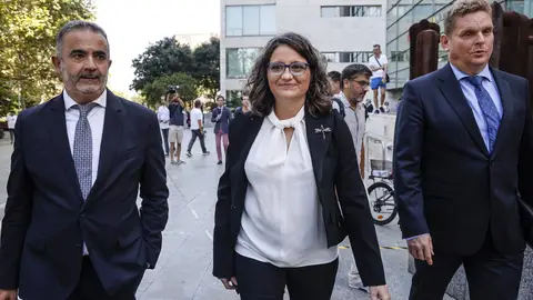 La exvicepresidenta, exportavoz y exconsellera de Igualdad y Políticas, Mónica Oltra. La exvicepresidenta, exportavoz y exconsellera de Igualdad y Políticas, Mónica Oltra.