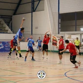 Los salineros cayeron 20-24 ante el Limobel BM Pozuelo de Calatrava y el sábado afrontarán la segunda jornada de liga a domicilio ante el Maristas Algemesí Los salineros cayeron 20-24 ante el Limobel BM Pozuelo de Calatrava y el sábado afrontarán la segunda jornada de liga a domicilio ante el Maristas Algemesí