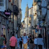 Hoteleros compostelanos señalan que "hay que controlar más a los visitantes y no poner más multas a los que pernoctan en la ciudad Hoteleros compostelanos señalan que "hay que controlar más a los visitantes y no poner más multas a los que pernoctan en la ciudad
