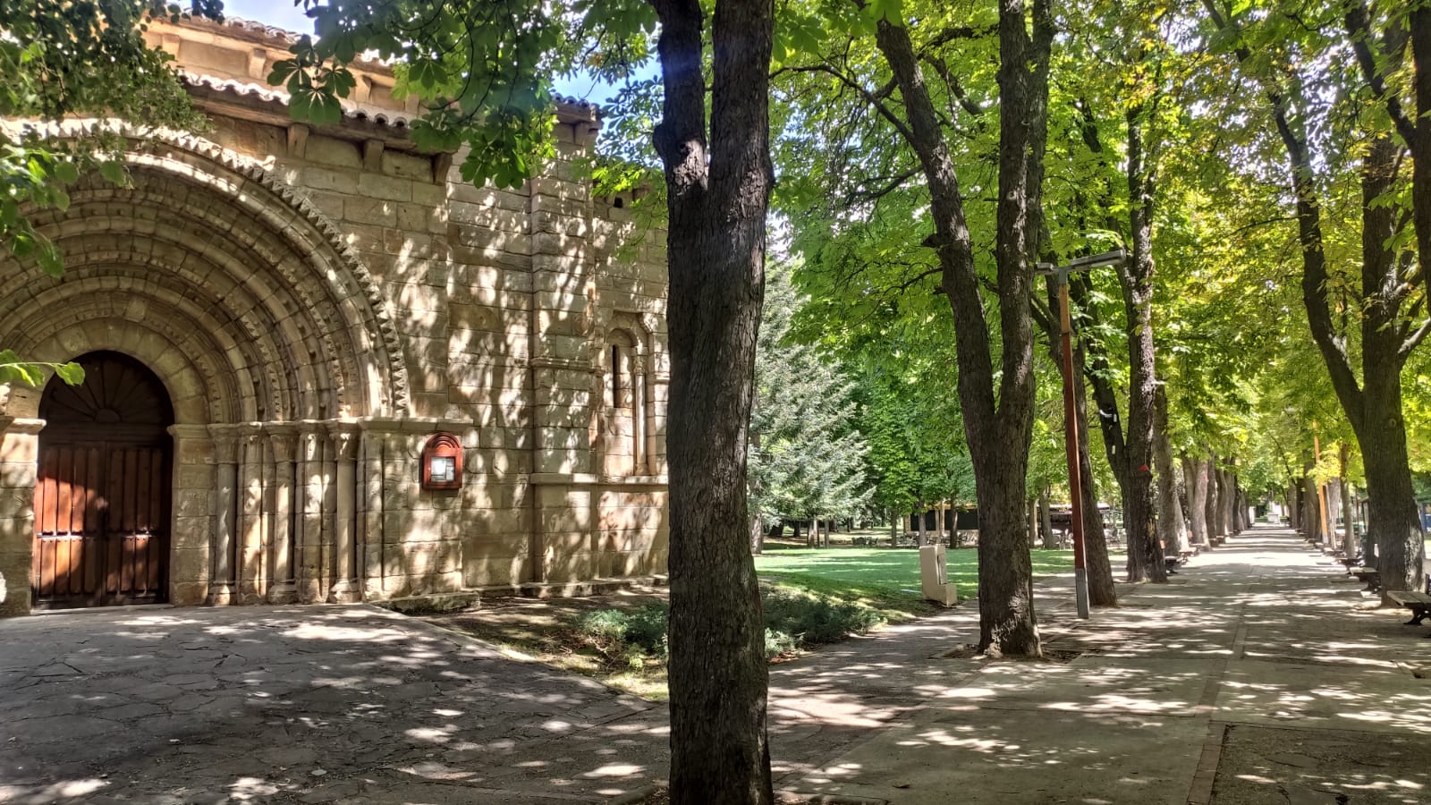 El Ayuntamiento de Palencia decide cerrar los parques ante las fuertes rachas de viento El Ayuntamiento de Palencia decide cerrar los parques ante las fuertes rachas de viento