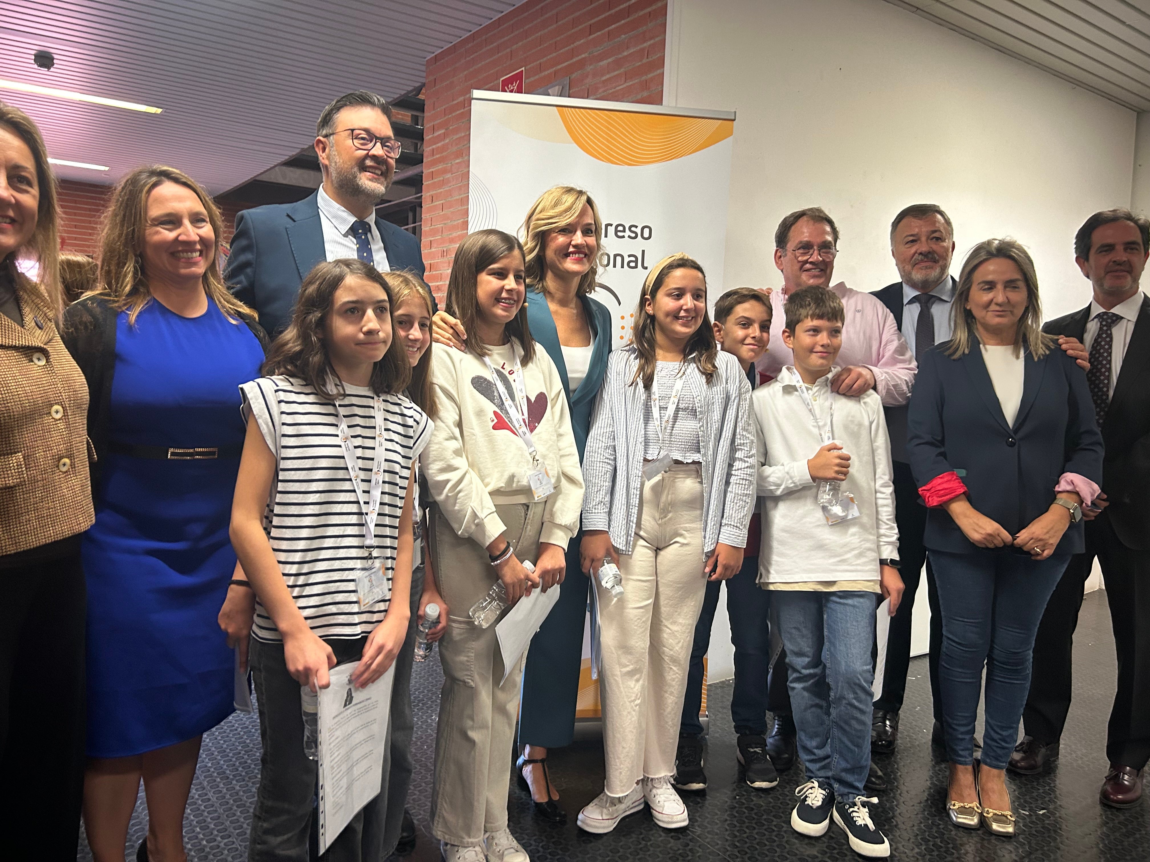 Castilla-La Mancha impulsará una red de centros con radio escolar Castilla-La Mancha impulsará una red de centros con radio escolar