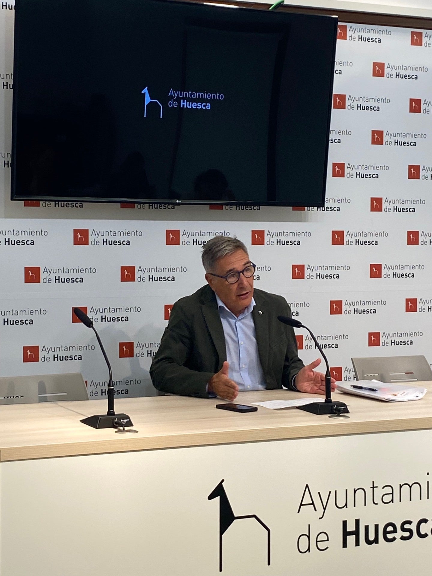 El PP apuesta por mantener el IBI pero propone una subida del 7% en agua y basuras El PP apuesta por mantener el IBI pero propone una subida del 7% en agua y basuras