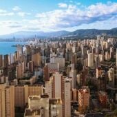 Seis hoteles de Benidorm no han pagado la compensación al Ayuntamiento por aumentar su volumetría