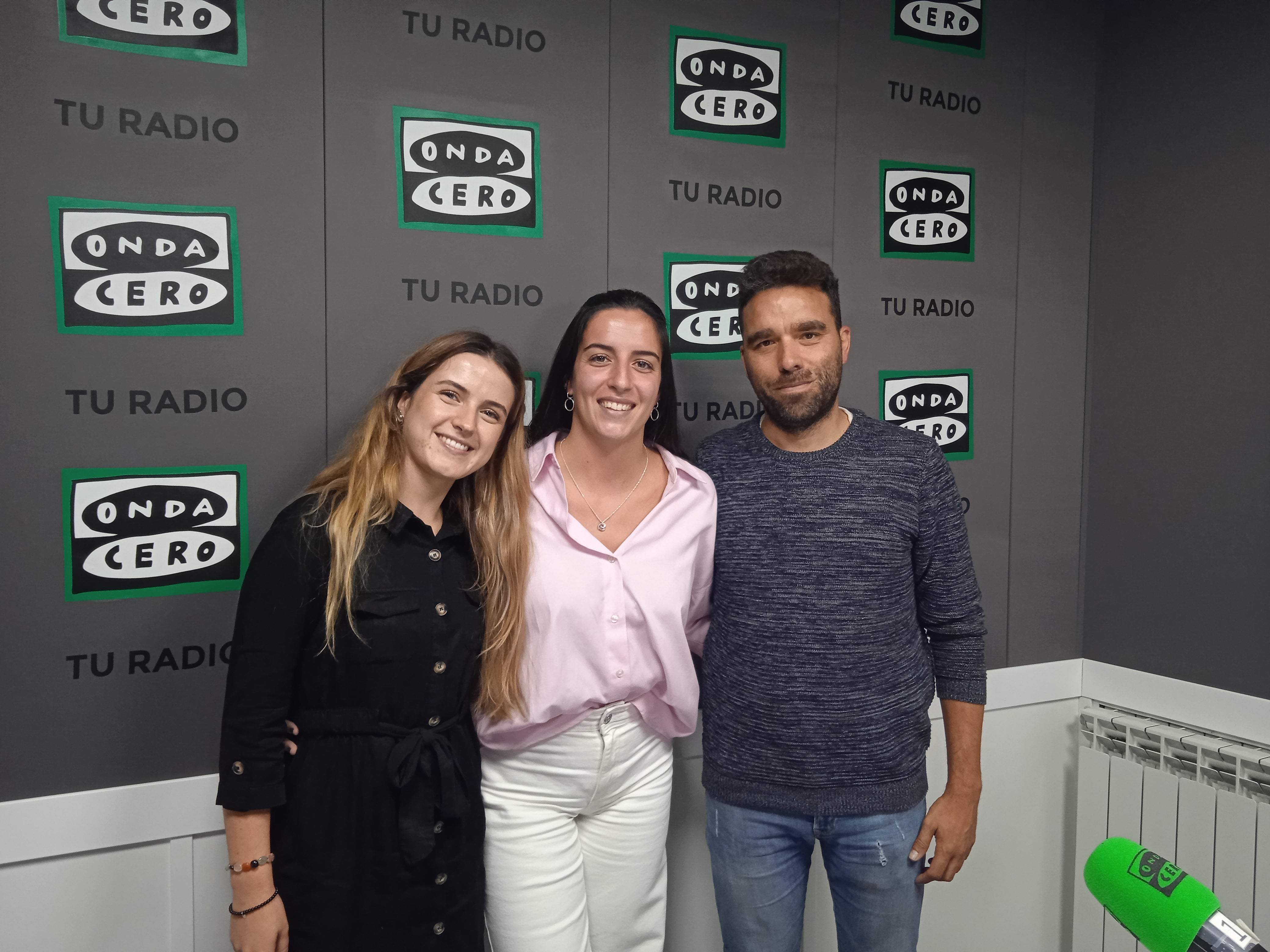 Abuelos y niños se unen gracias a Caja Rural de Teruel Abuelos y niños se unen gracias a Caja Rural de Teruel