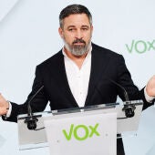 Santiago Abascal, líder de Vox durante una rueda de prensa a los medios 