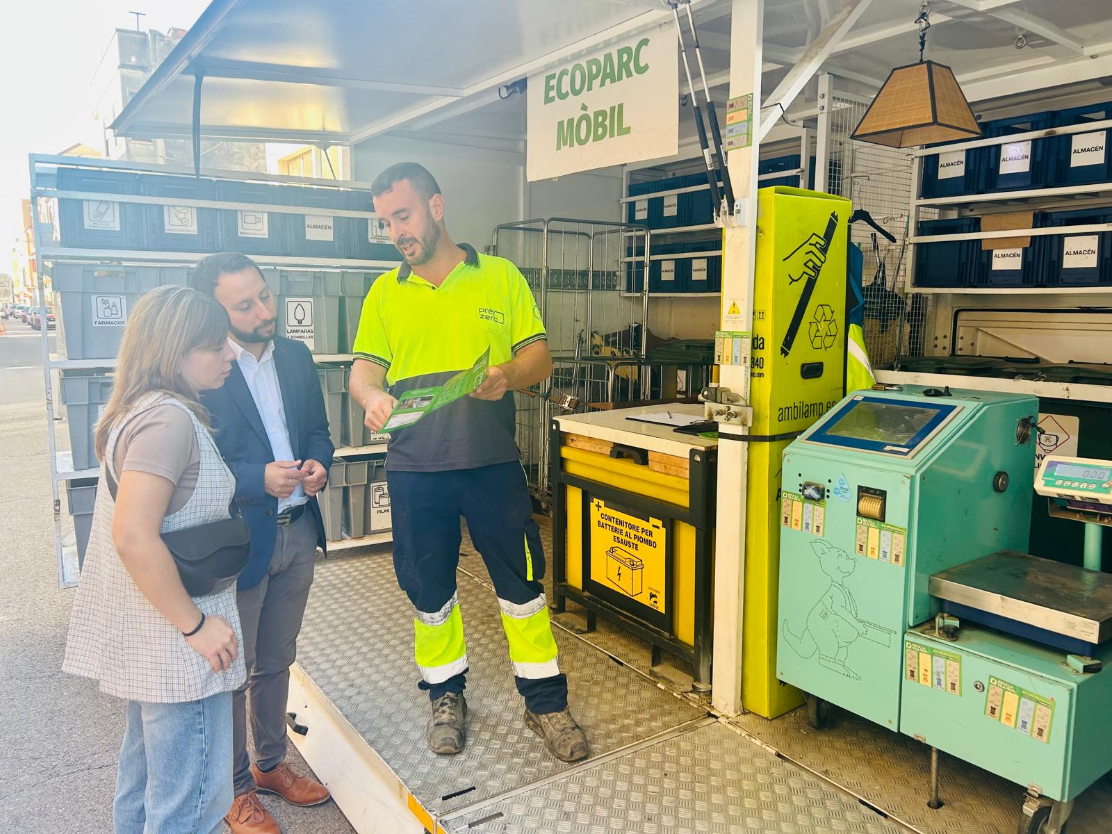 Reciplasa aumenta un 22,2% hasta los 2.747 los servicios en su ecoparque móvil en los seis primeros meses del año Reciplasa aumenta un 22,2% hasta los 2.747 los servicios en su ecoparque móvil en los seis primeros meses del año