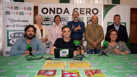 Participantes en el programa especial Llantariega, en Llanes
