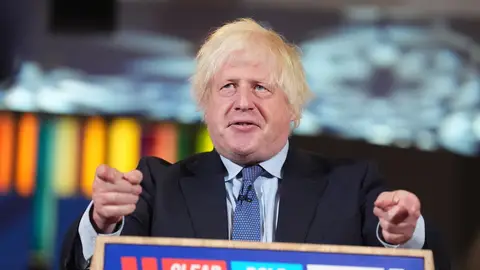 El exprimer ministro británico, Boris Johnson, en una imagen de archivo Boris Johnson confiesa que pensó en "invadir" Países Bajos para quitarles vacunas del Covid-19