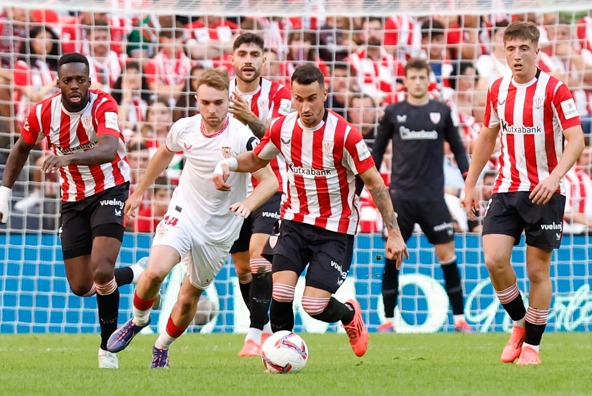 Un gol en propia puerta del Athletic da un punto al Sevilla en el minuto 93 Un gol en propia puerta del Athletic da un punto al Sevilla en el minuto 93
